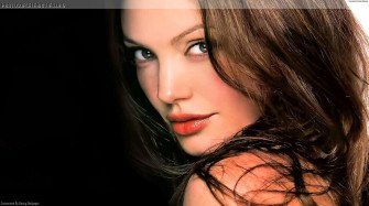 Angelina Jolie  Free Wallpaper